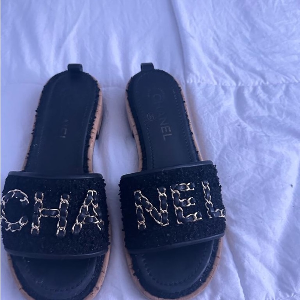 Authentic Chanel women sandals in  good condition